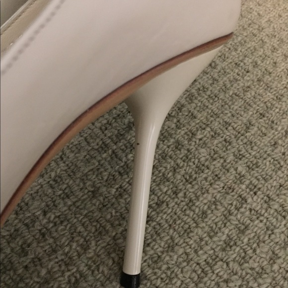 White Gucci 4 inch heels size 38 like new - Picture 8 of 8